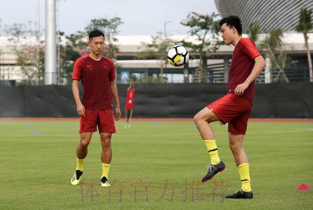 海口首训 里皮盼通过集训比赛进一步调整球员状态